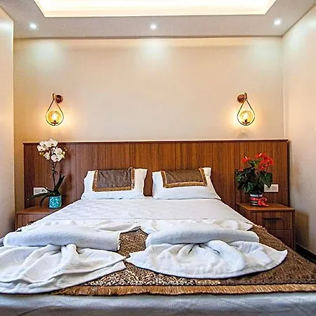 Historia Hotel